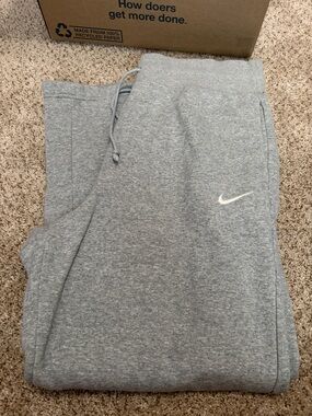 Nike Women’s Gray Athletic Joggers with White Swoosh